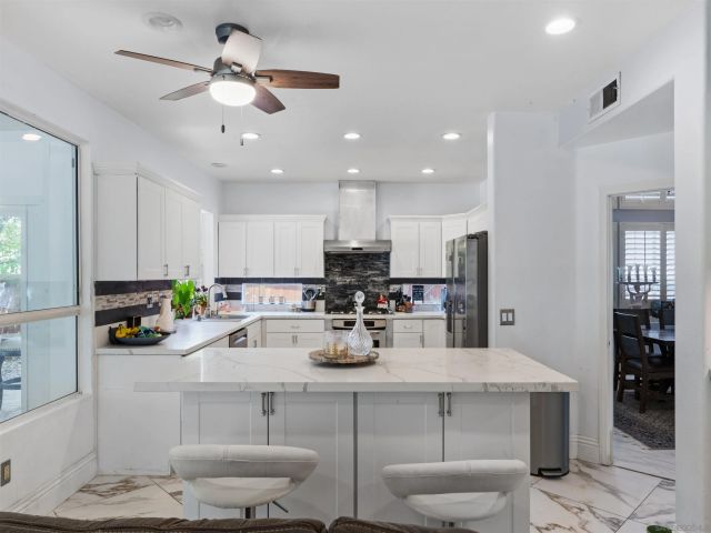 14524 Seabridge Lane, San Diego, CA 92128