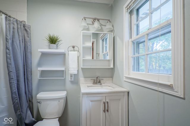 5120 E 68th Street, Indianapolis, IN 46220