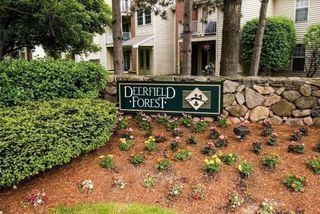 13 Walden Dr 7, Natick, MA 01760