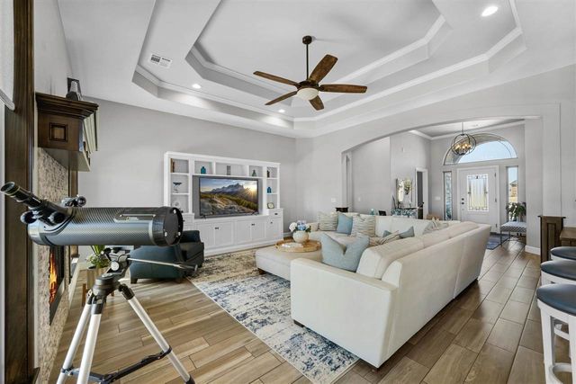 1121 Mt Marcy Dr, Lawton, OK 73507