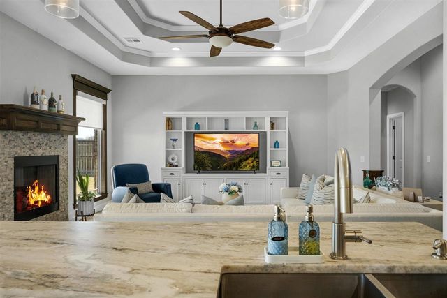 1121 Mt Marcy Dr, Lawton, OK 73507