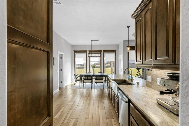 1121 Mt Marcy Dr, Lawton, OK 73507