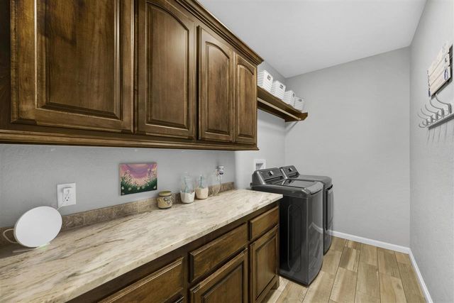 1121 Mt Marcy Dr, Lawton, OK 73507