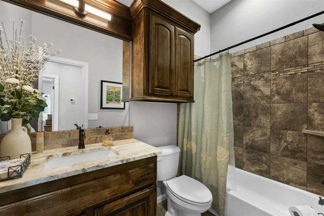 1121 Mt Marcy Dr, Lawton, OK 73507