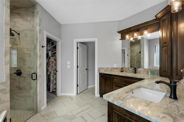 1121 Mt Marcy Dr, Lawton, OK 73507