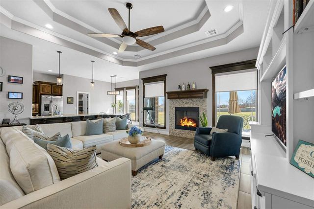 1121 Mt Marcy Dr, Lawton, OK 73507