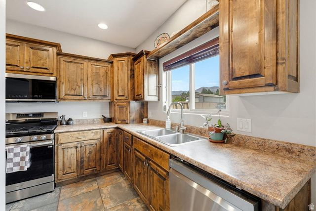 7776 N WAGON RD, St. George, UT 84770
