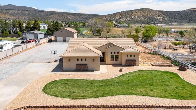 7776 N WAGON RD, St. George, UT 84770