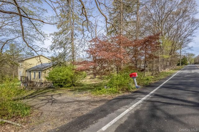 59 Bethlehem Road, New Windsor, NY 12553