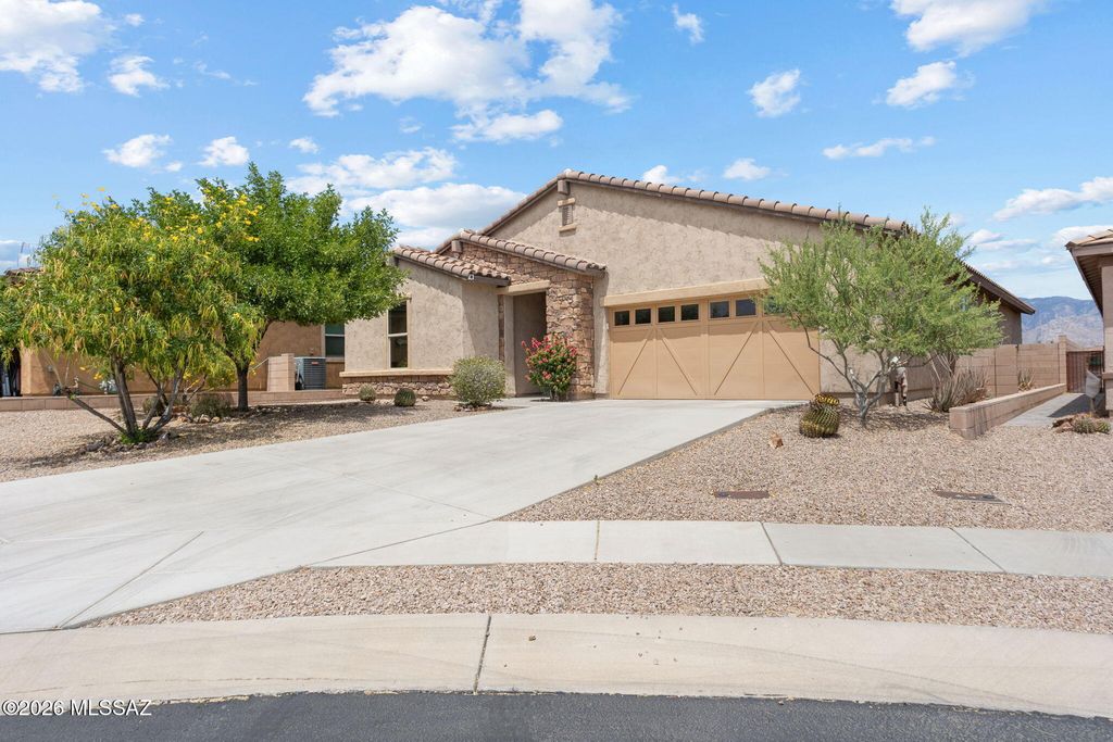 11730 N Sweet Orange Place, Oro Valley, AZ 85742