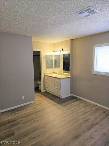 5118 Garden Lane B, Las Vegas, NV 89119