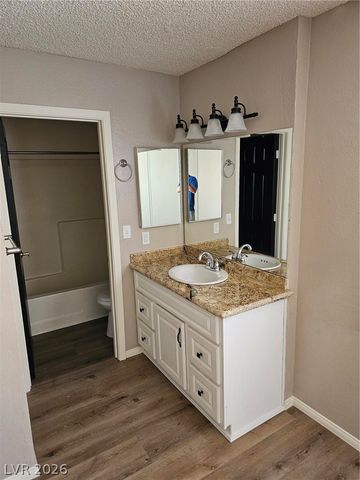 5118 Garden Lane B, Las Vegas, NV 89119