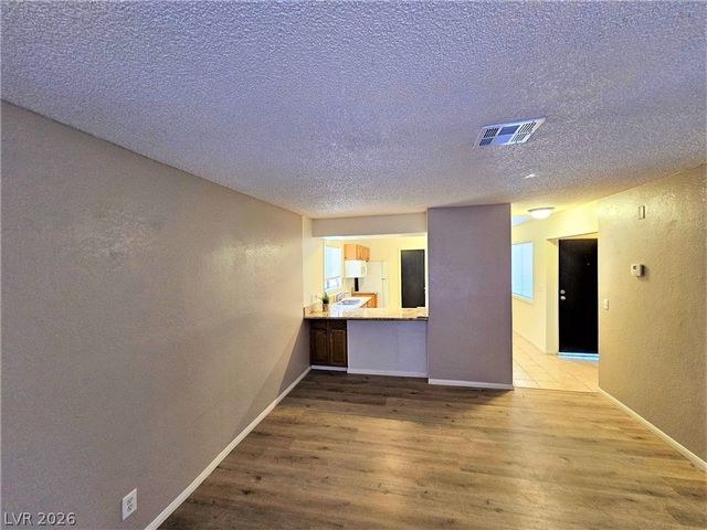 5118 Garden Lane B, Las Vegas, NV 89119