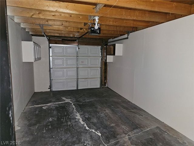 5118 Garden Lane B, Las Vegas, NV 89119