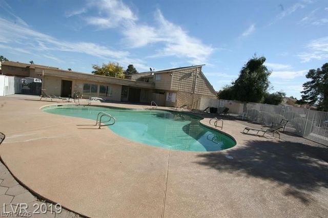 5118 Garden Lane B, Las Vegas, NV 89119