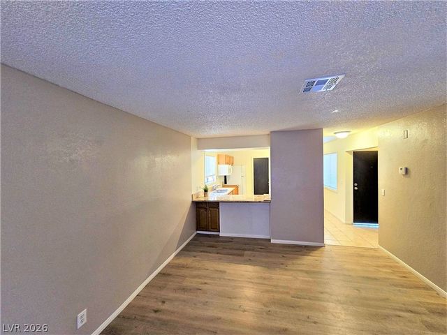 5118 Garden Lane B, Las Vegas, NV 89119