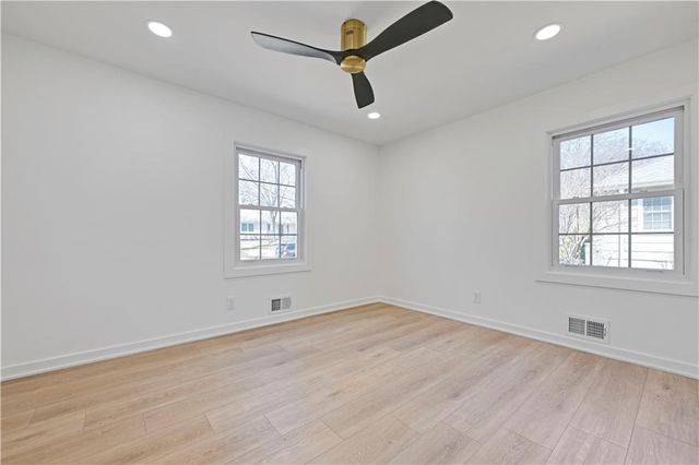 9427 WENONGA Road, Leawood, KS 66206