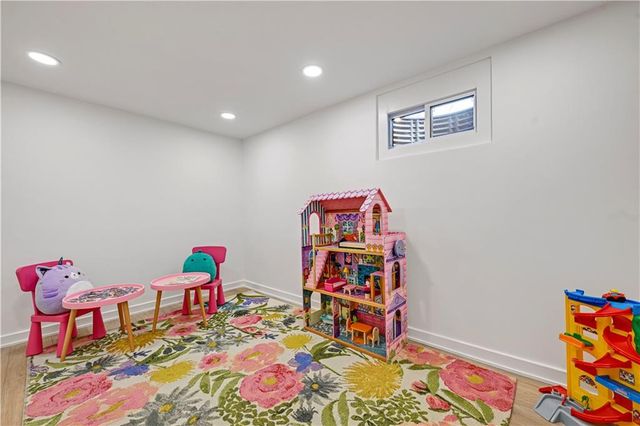 9427 WENONGA Road, Leawood, KS 66206