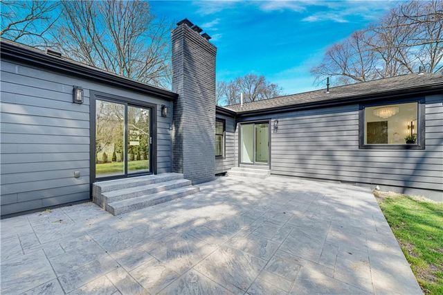 9427 WENONGA Road, Leawood, KS 66206