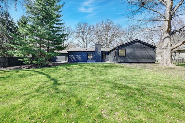 9427 WENONGA Road, Leawood, KS 66206
