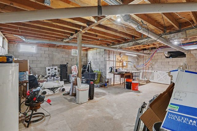 2658 N Amble Road, Coral, MI 49322