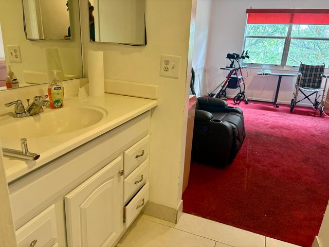 1101 SW 128th Terrace 312c, Pembroke Pines, FL 33027