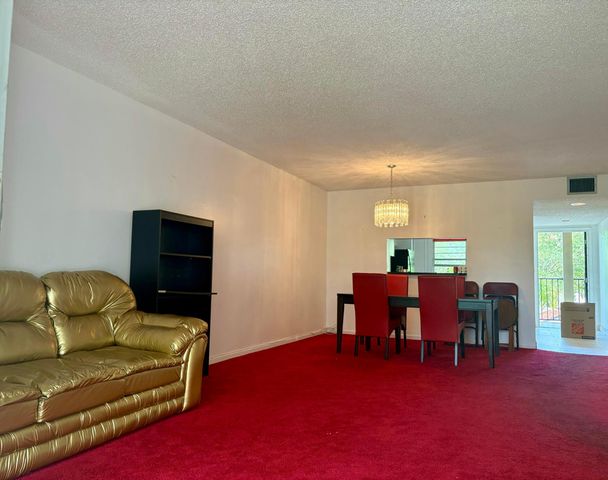 1101 SW 128th Terrace 312c, Pembroke Pines, FL 33027
