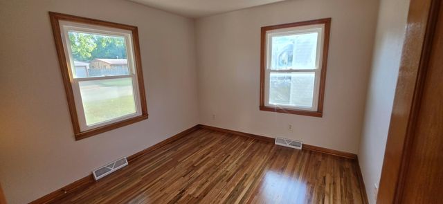 1312 W Regal St, Wichita, KS 67217