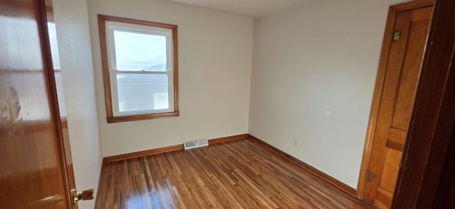1312 W Regal St, Wichita, KS 67217
