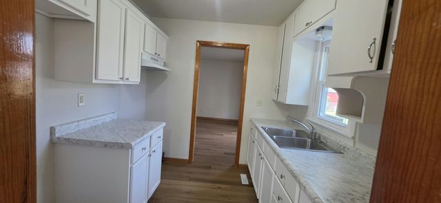 1312 W Regal St, Wichita, KS 67217