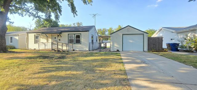 1312 W Regal St, Wichita, KS 67217