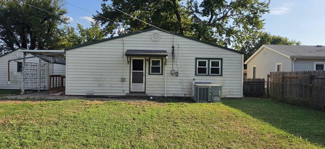 1312 W Regal St, Wichita, KS 67217