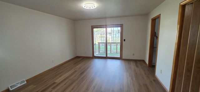 1312 W Regal St, Wichita, KS 67217