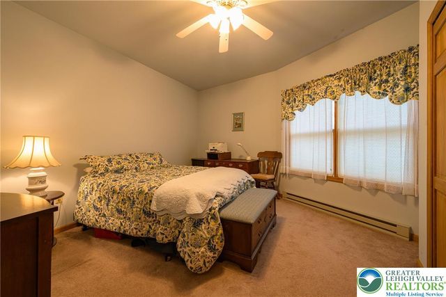 8 Bear Creek Lake Drive, Penn Forest Twp, PA 18229