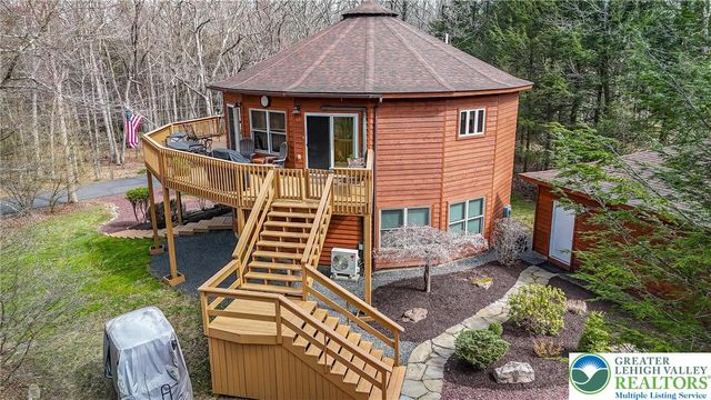 8 Bear Creek Lake Drive, Penn Forest Twp, PA 18229