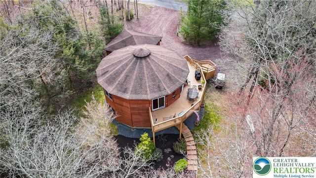 8 Bear Creek Lake Drive, Penn Forest Twp, PA 18229