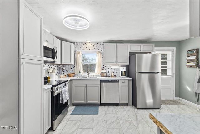 1014 Myrtle Street, Kingsport, TN 37660