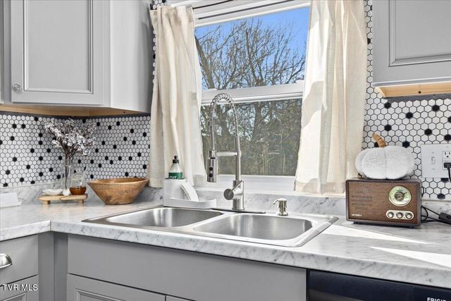 1014 Myrtle Street, Kingsport, TN 37660