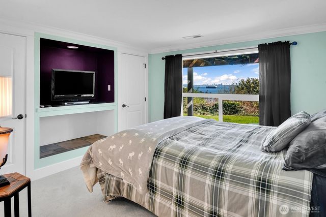 1757 Miracle Mile Drive E, Port Orchard, WA 98366