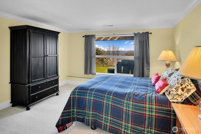 1757 Miracle Mile Drive E, Port Orchard, WA 98366