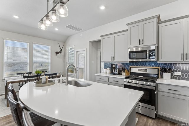 1425 Escarpment, New Braunfels, TX 78132