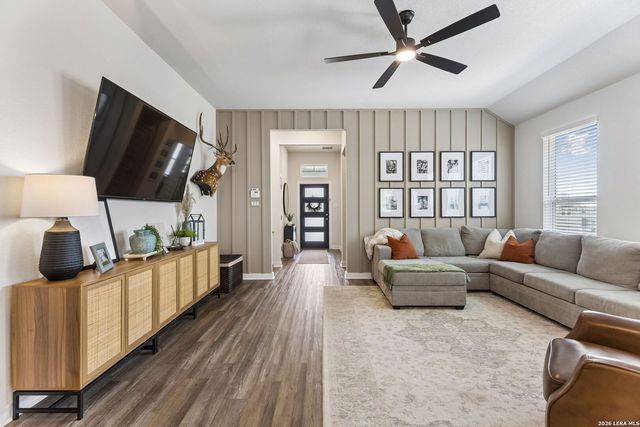 1425 Escarpment, New Braunfels, TX 78132
