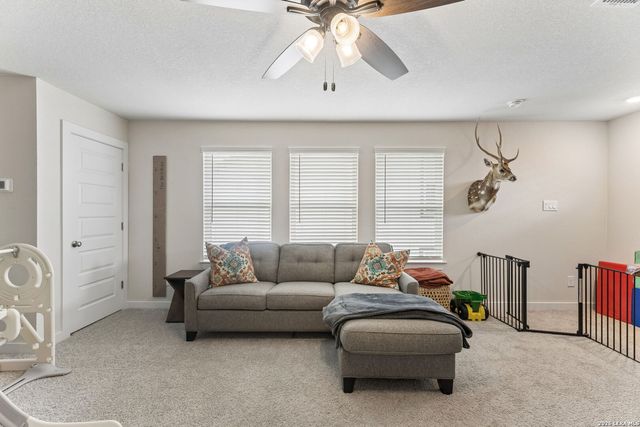 1425 Escarpment, New Braunfels, TX 78132