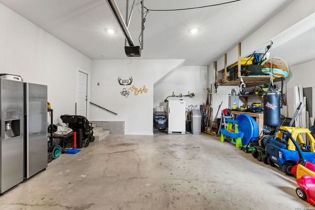 1425 Escarpment, New Braunfels, TX 78132