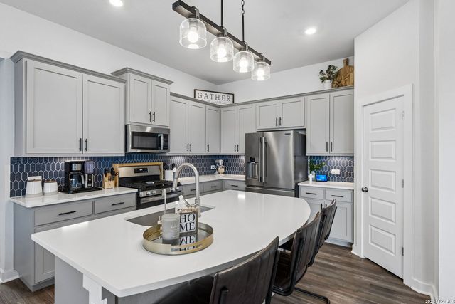 1425 Escarpment, New Braunfels, TX 78132