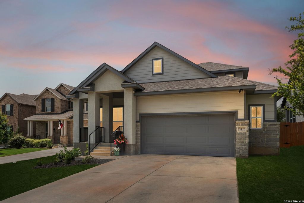 1425 Escarpment, New Braunfels, TX 78132