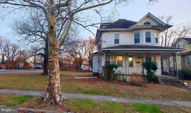 302 W WASHINGTON AVE, Magnolia, NJ 08049