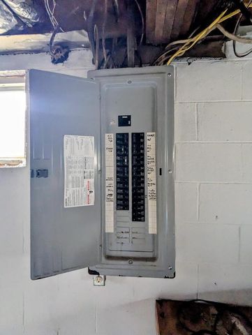 8203 Floyd Pike, Dugspur, VA 24325