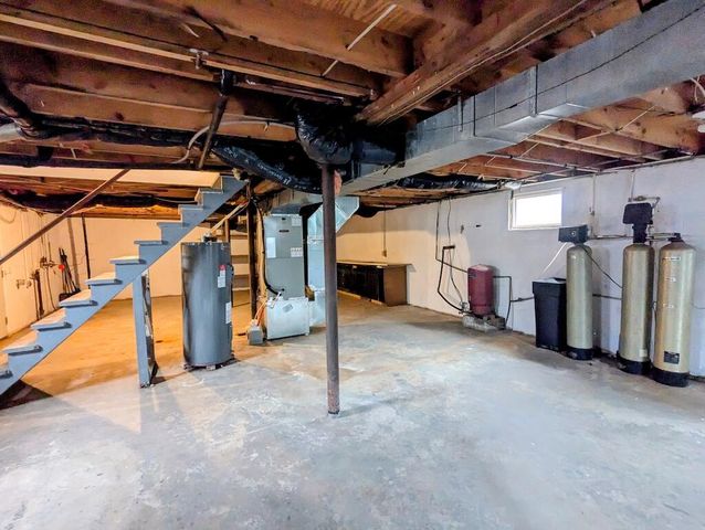 8203 Floyd Pike, Dugspur, VA 24325