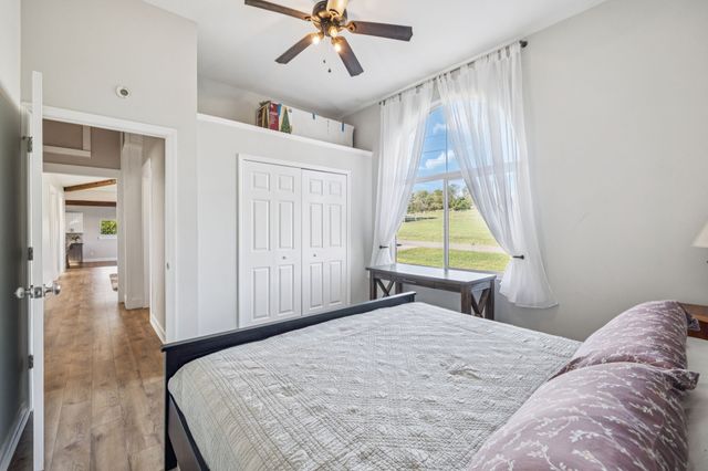 1000 Pruitt Ln, Gallatin, TN 37066